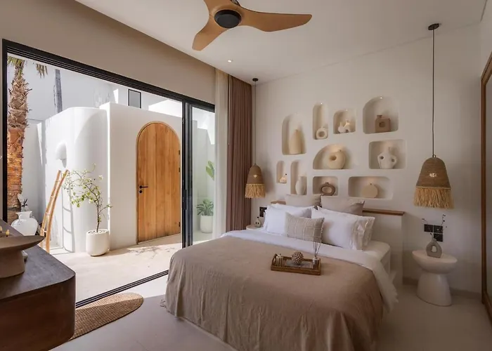 Brand New With Rooftop Jacuzzi - Bingin فيلة *